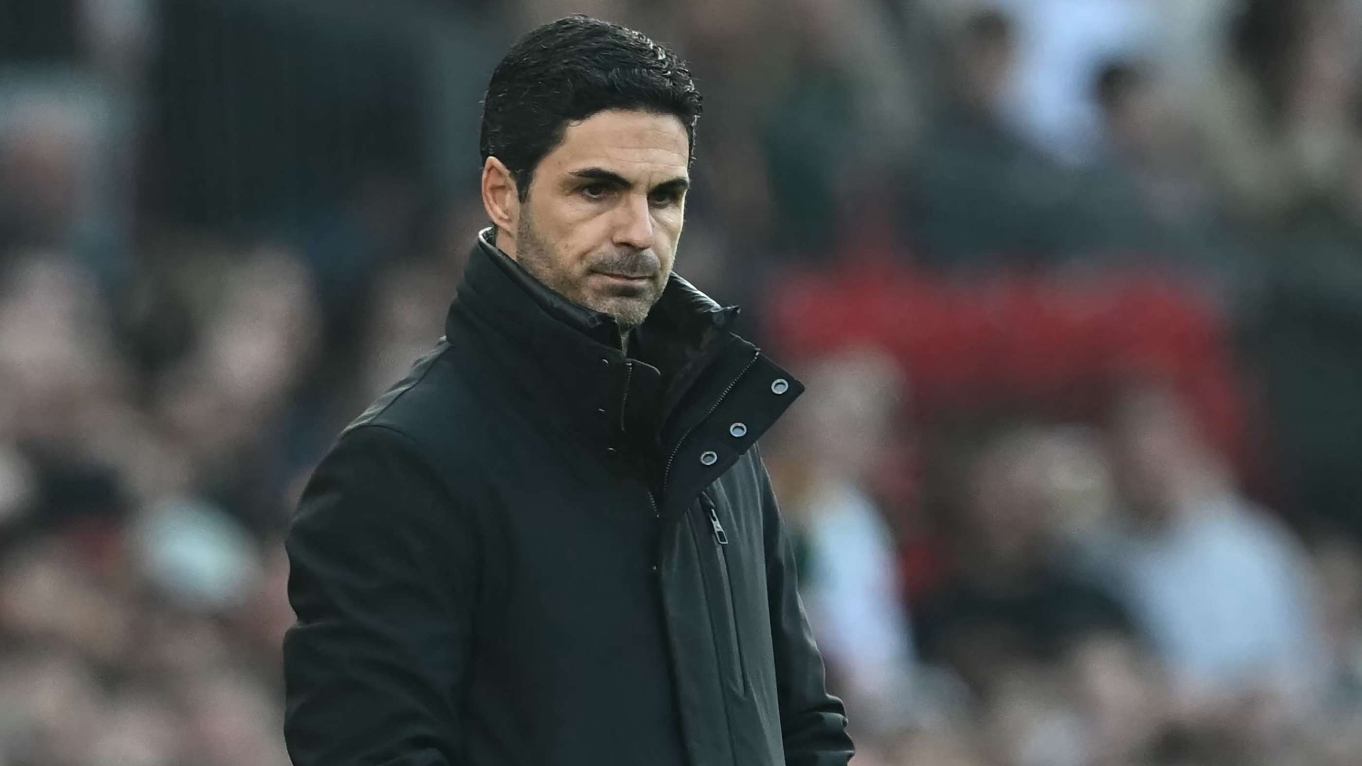 竞争激烈的 竞争激烈的